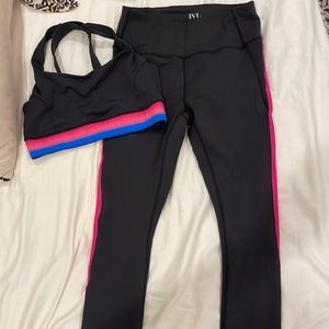 IVL Collective workout set with two-color details